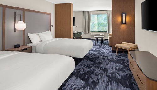 Suite, Multiple Beds (Mobility Accessible, Tub)