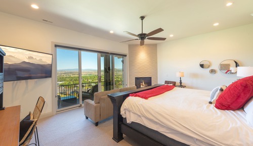 Walk to skiing exceptional 4 bedroom