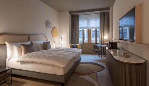 Signature Room