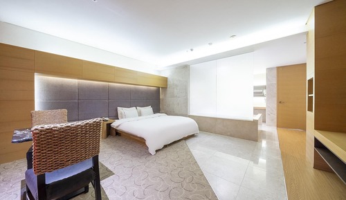 Room (Port City View - Suite Double (Free L)