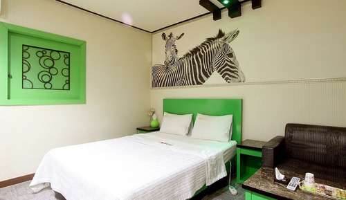 Room (Standard Room)