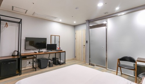 Room (Deluxe Double (Available for Ring Und)