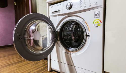 Room (Laundry room)