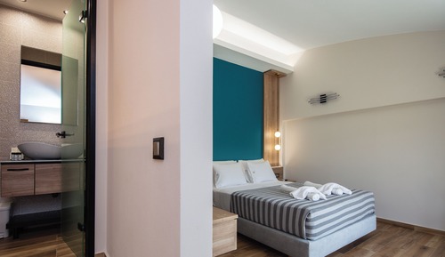 Two Bedroom Suite Split Level, Sea View