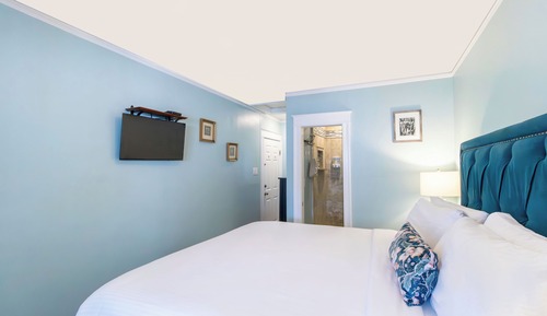 Superior Room, 1 King Bed, Balcony