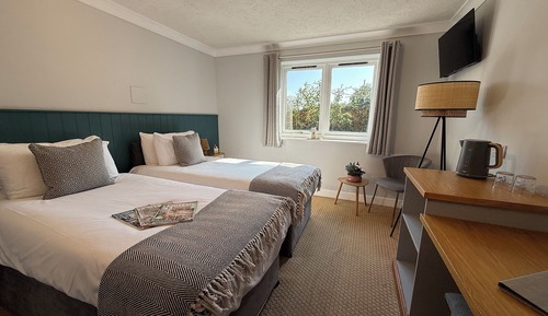 Twin Room, Accessible, Ensuite