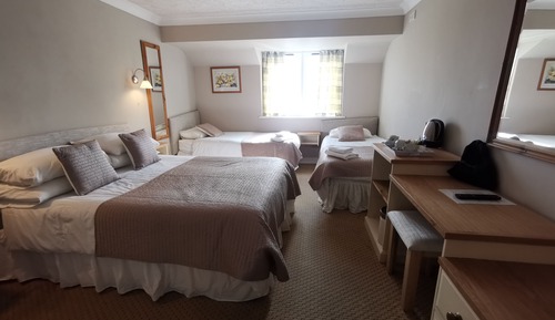 Suite, Accessible, Ensuite (2 Adults &  2 Children)