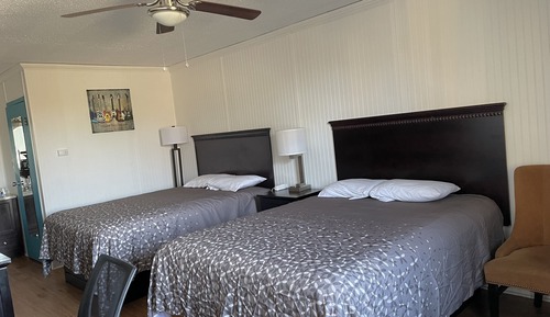 Standard Room, 2 Queen Beds, Non Smoking