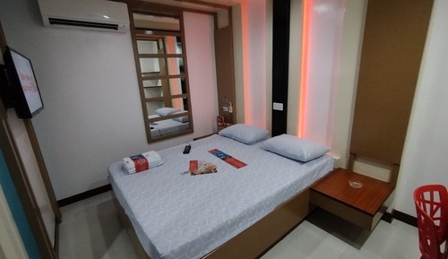 Deluxe Room, 1 Queen Bed