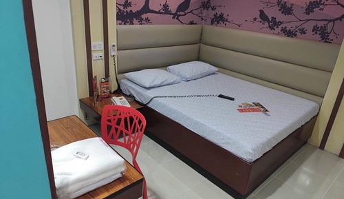 Premium Room, 1 Queen Bed