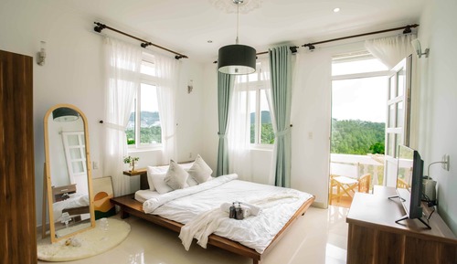 Deluxe Single Room, Mountain View