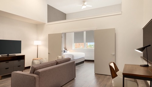Suite, 1 King Bed with Sofa bed, Non Smoking (School Room)
