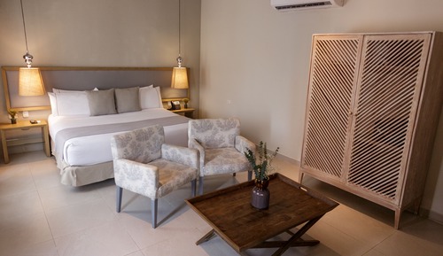 Junior Suite, 1 King Bed with Sofa bed