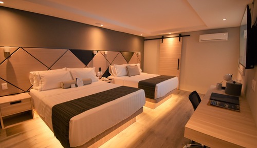 Premier Twin Room