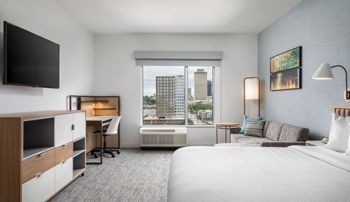 Studio, 1 King Bed, City View (Mobility Accessible, Tub)