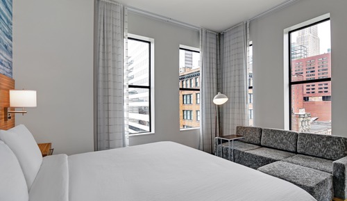 Studio, 1 King Bed with Sofa bed (Mobility Accessible, Roll-In Shower)