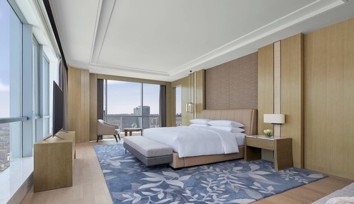 Executive Room, 1 King Bed, City View, Executive Level