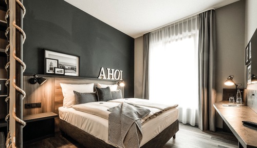 Standard Room (High Floor)