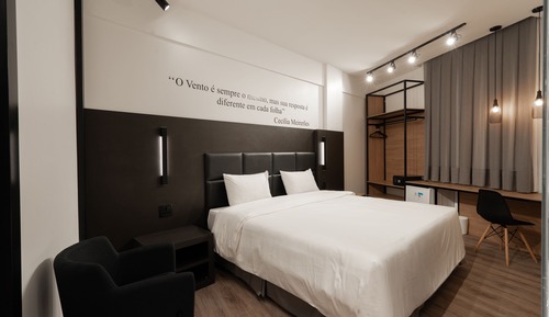 Premium Suite