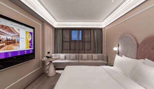 Superior Room, 1 King Bed