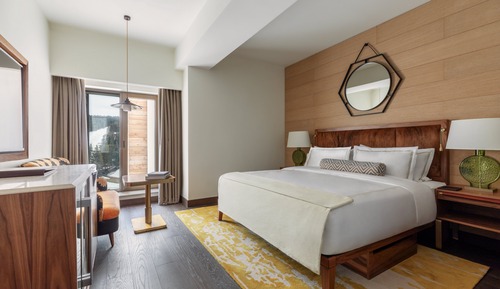 Room (THE NEST)