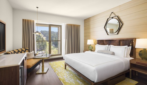 Room, 1 King Bed (Slope View)