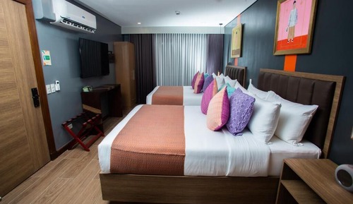 Premier Room