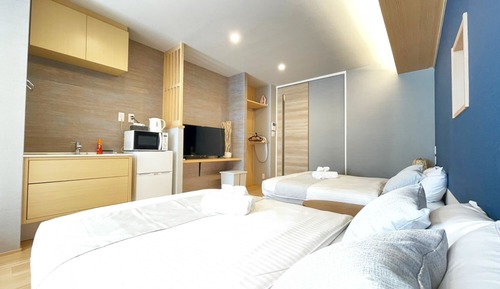 Deluxe Family Room (201), Non Smoking  (Please contact the property in advance to use 2 Futons)