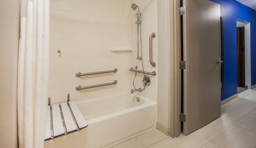 Standard Room, 2 Queen Beds, Accessible (Comm, Accessible Tub)