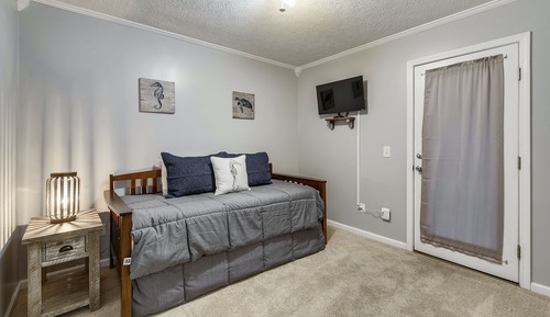 House, 3 Bedrooms, Patio, Pool View