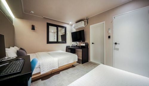 Room (VIP Twin)