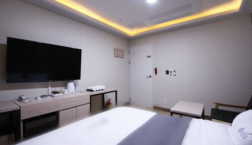 Room (Standard room)
