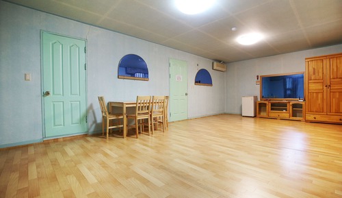 Room (Group Room)