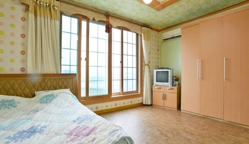 Room (Seagull)