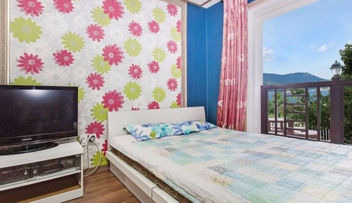 Room (A7)