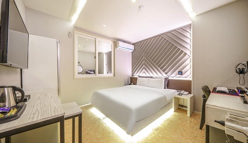 Room (Semi-Special Room (OTT Styler))