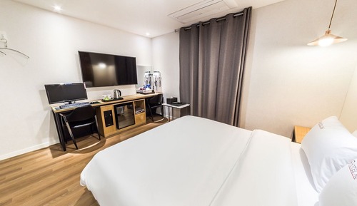 Room (Standard room)