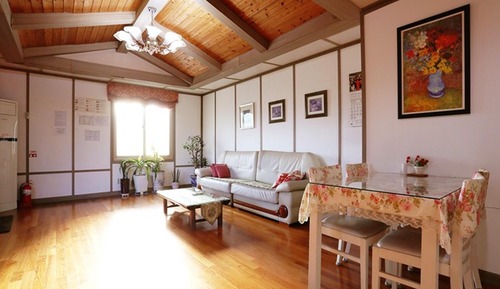 Room (Apple Mint)