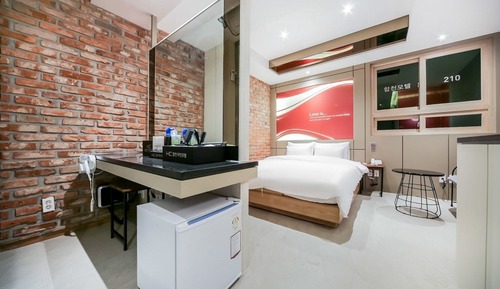 Room (1 Room per 1 Parking - Red Diamond (N)