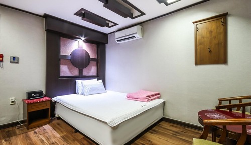 Room (Standard Room)