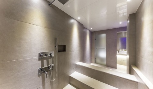 Room (Semi-suite)
