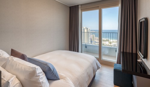 Premier Ocean Suite