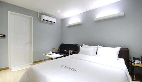 Room (Standard Room)