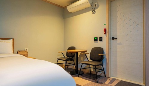 Room (General room (hot water mat room insp)