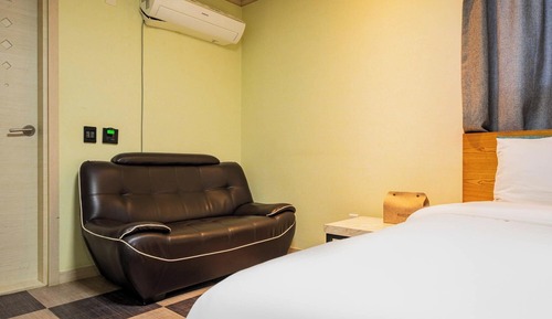 Room (Twin (double single bed heated mat ro)