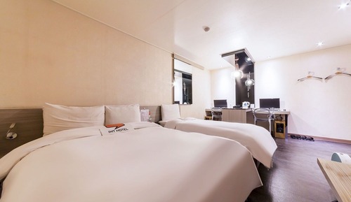 Room (Business)