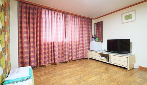 Room (Ondol B)