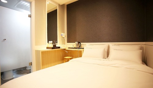 Room (Standard Room)