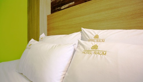 Room (Mini 5)