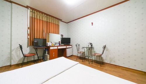 Room (Standard Room)